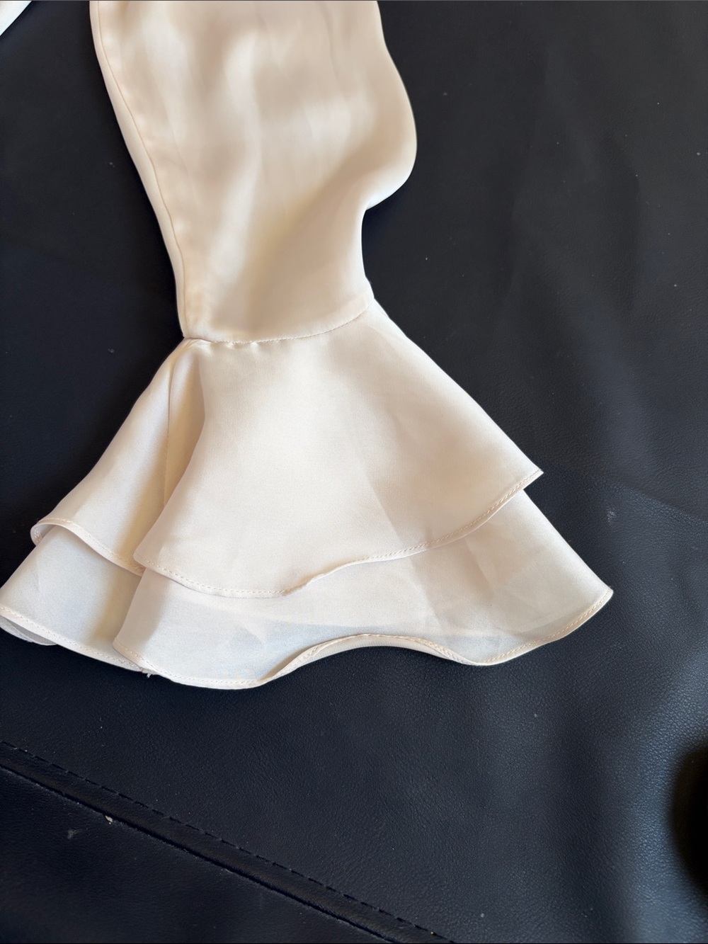 CAbi Ivory Satin Ruffle Blouse Size M Romantic Career Cottagecore Top - Picture 7 of 10